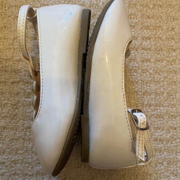 LOT OF BABY - TODDLER GIRL SHOES . LIKE NEW SZ 4-7 - Picture 4 of 16